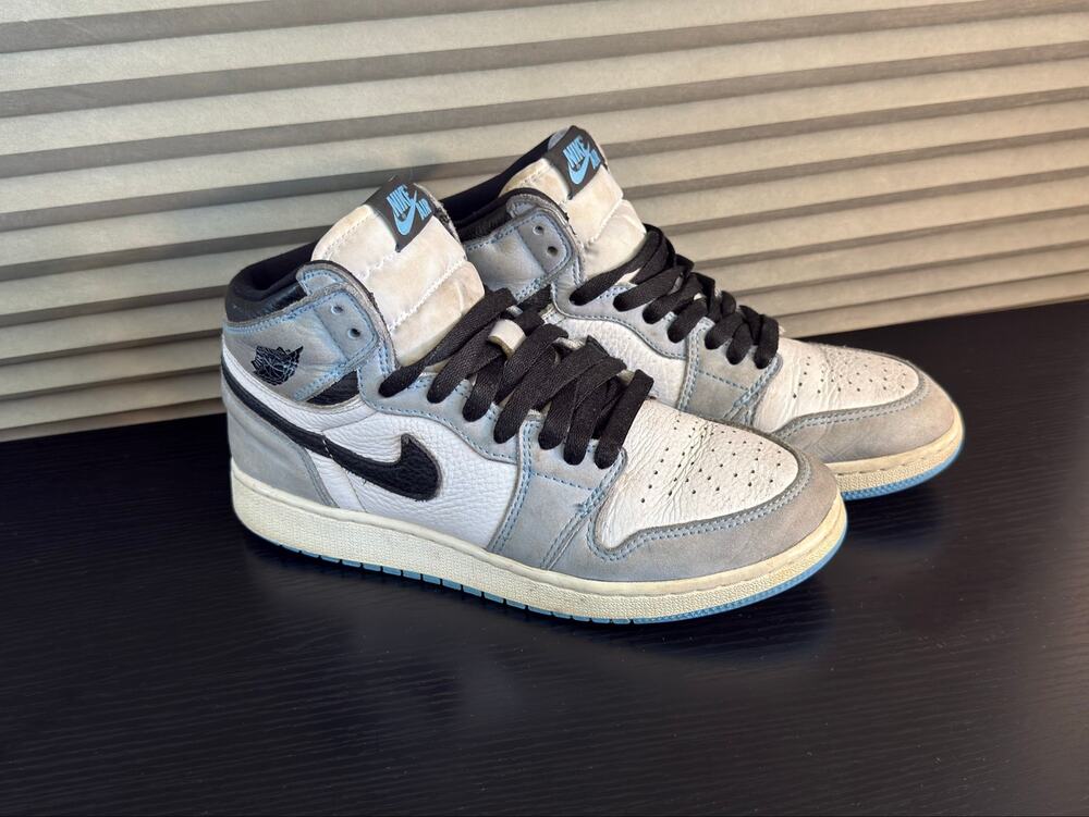 Nike Air Jordan 1 Retro High OG Hyper Royal GS 6Y Women’s 7.5 575441-134 Sneaker